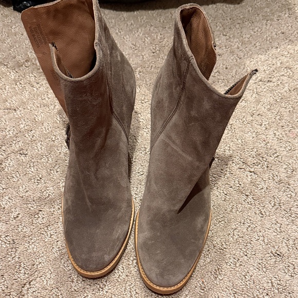 Paul Green Shoes - Paul Green Taupe Suede Ankle Boots